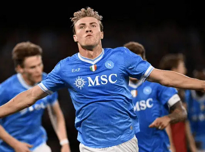 曼联开启绿灯，霍伊伦德即将永久转会那不勒斯